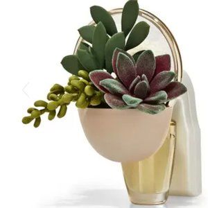 NWT Scent Control Succulent Wallflower Plug Bath and Body Works + Free Scent